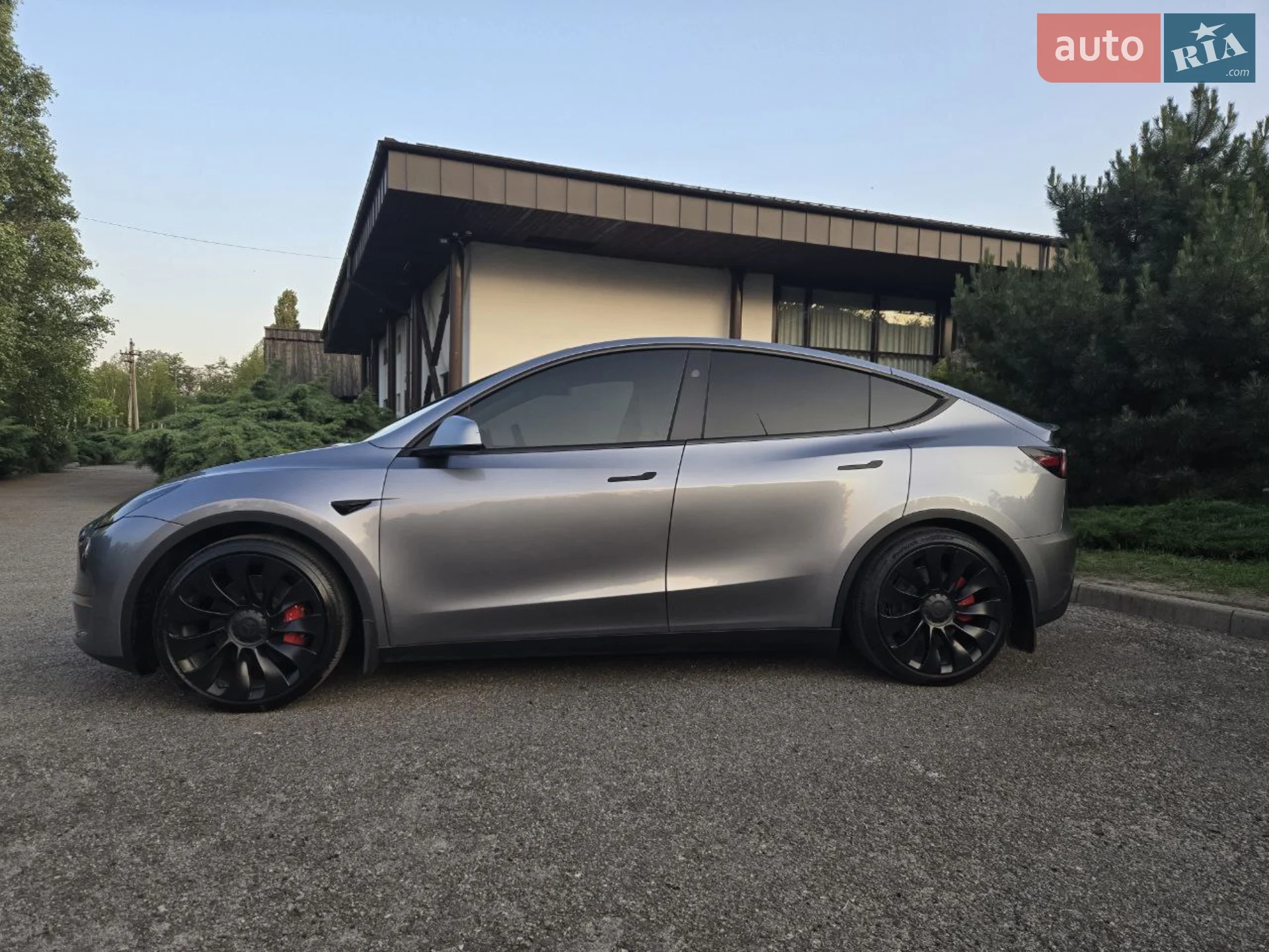 2024 Tesla Model Y - мініатюра 19