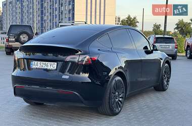 Внедорожник / Кроссовер Tesla Model Y 2024 в 