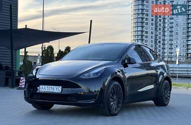 Внедорожник / Кроссовер Tesla Model Y 2024 в 
