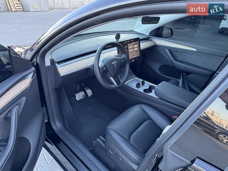 Внедорожник / Кроссовер Tesla Model Y 2024 в Киеве фото 17 Внедорожник / Кроссовер Tesla Model Y 2024 в Киеве