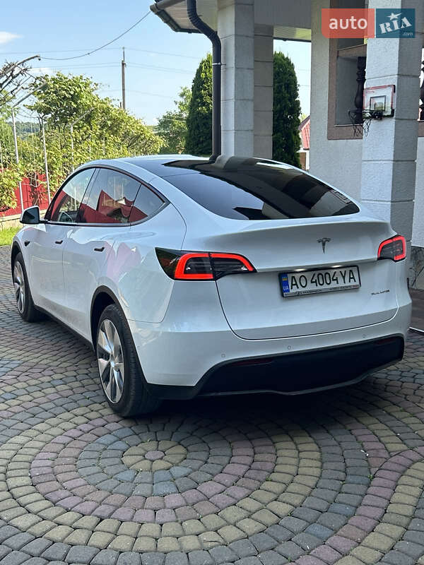 Внедорожник / Кроссовер Tesla Model Y 2022 в 