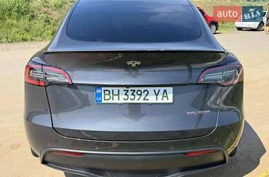 Внедорожник / Кроссовер Tesla Model Y 2021 в 