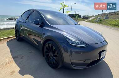 Внедорожник / Кроссовер Tesla Model Y 2021 в 