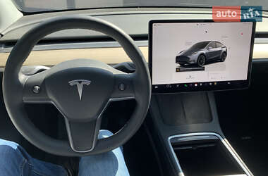 Внедорожник / Кроссовер Tesla Model Y 2023 в 