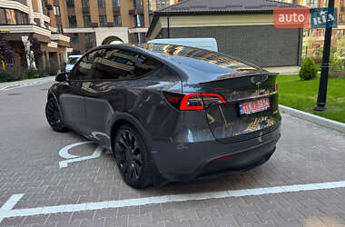 Внедорожник / Кроссовер Tesla Model Y 2022 в 