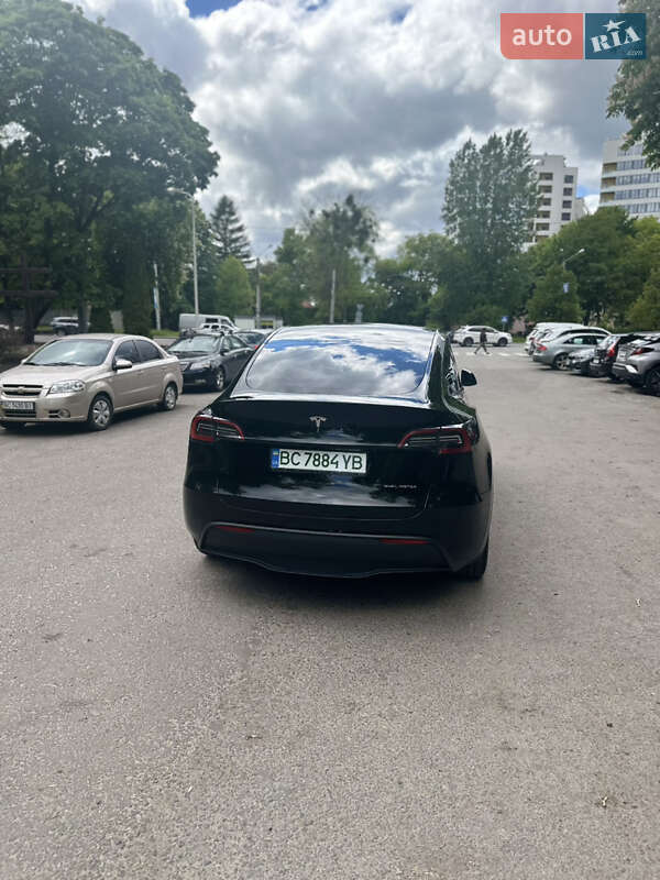 Внедорожник / Кроссовер Tesla Model Y 2024 в Львове