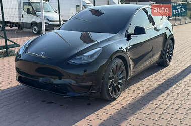 Внедорожник / Кроссовер Tesla Model Y 2021 в 