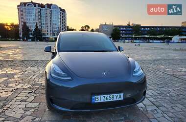 Внедорожник / Кроссовер Tesla Model Y 2023 в 