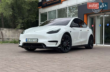 Внедорожник / Кроссовер Tesla Model Y 2020 в 
