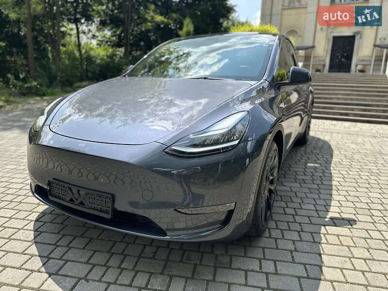 Внедорожник / Кроссовер Tesla Model Y 2023 в Львове