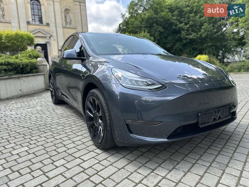 Внедорожник / Кроссовер Tesla Model Y 2023 в Львове