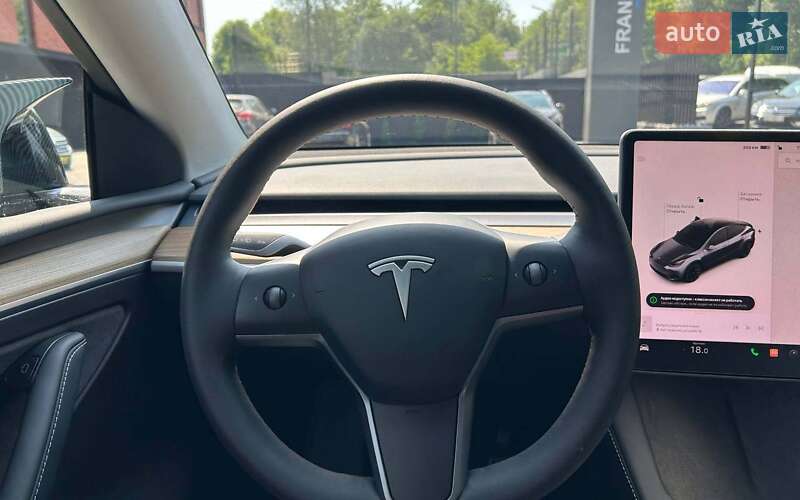 Внедорожник / Кроссовер Tesla Model Y 2022 в Черновцах