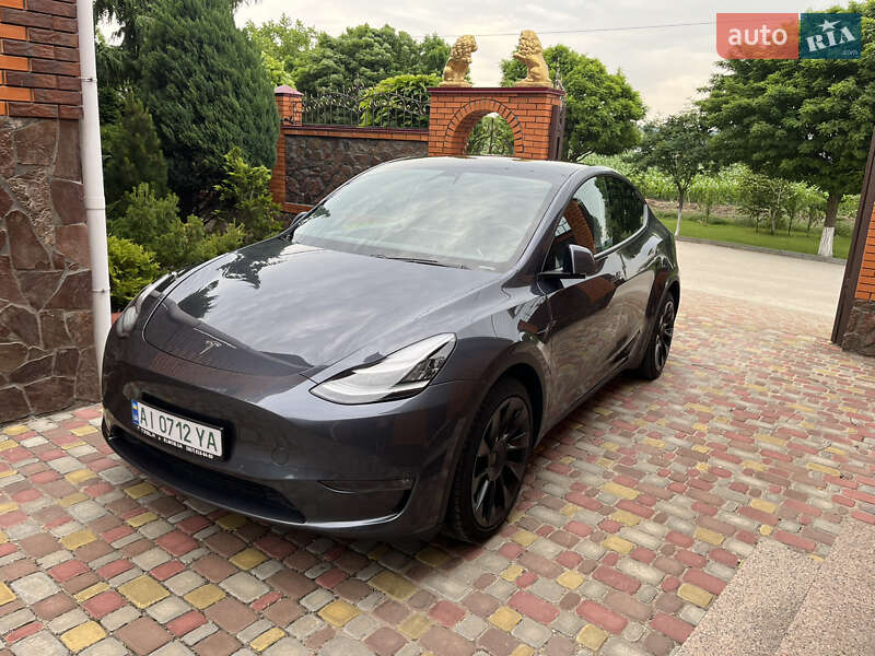 Внедорожник / Кроссовер Tesla Model Y 2020 в Киеве