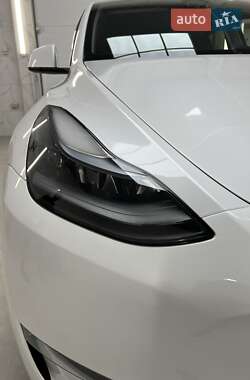 Внедорожник / Кроссовер Tesla Model Y 2024 в 