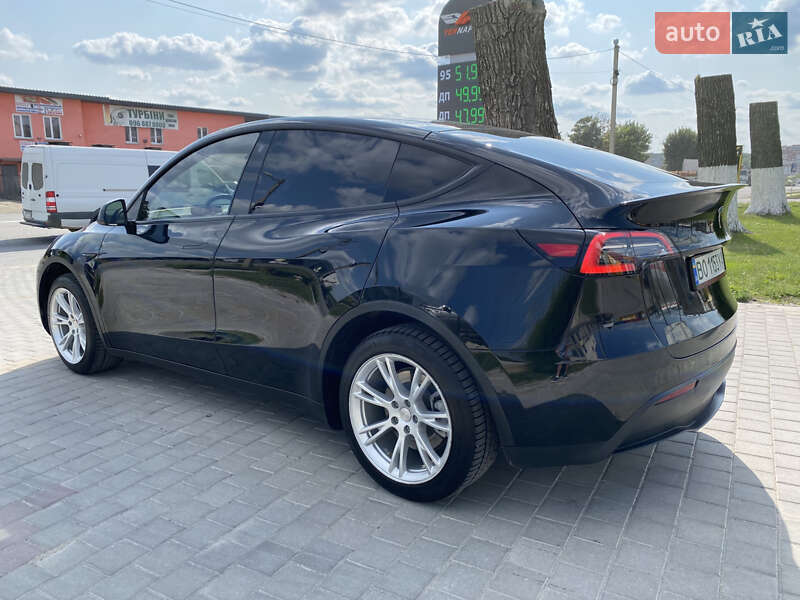 Внедорожник / Кроссовер Tesla Model Y 2021 в Тернополе