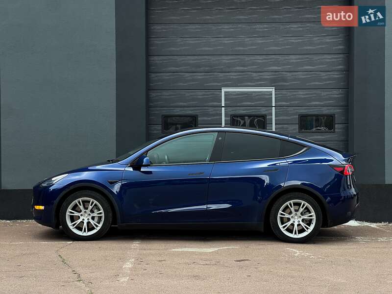 Позашляховик / Кросовер Tesla Model Y 2021 в Києві