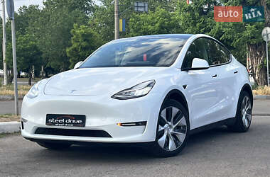 Позашляховик / Кросовер Tesla Model Y 2021 в 