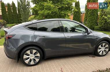 Позашляховик / Кросовер Tesla Model Y 2023 в 