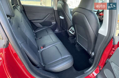 Внедорожник / Кроссовер Tesla Model Y 2022 в 