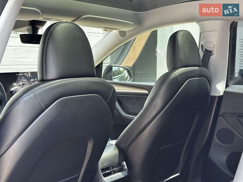 Внедорожник / Кроссовер Tesla Model Y 2024 в Киеве фото 17 Внедорожник / Кроссовер Tesla Model Y 2024 в Киеве