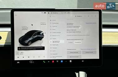 Внедорожник / Кроссовер Tesla Model Y 2024 в 