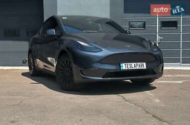 Внедорожник / Кроссовер Tesla Model Y 2024 в 