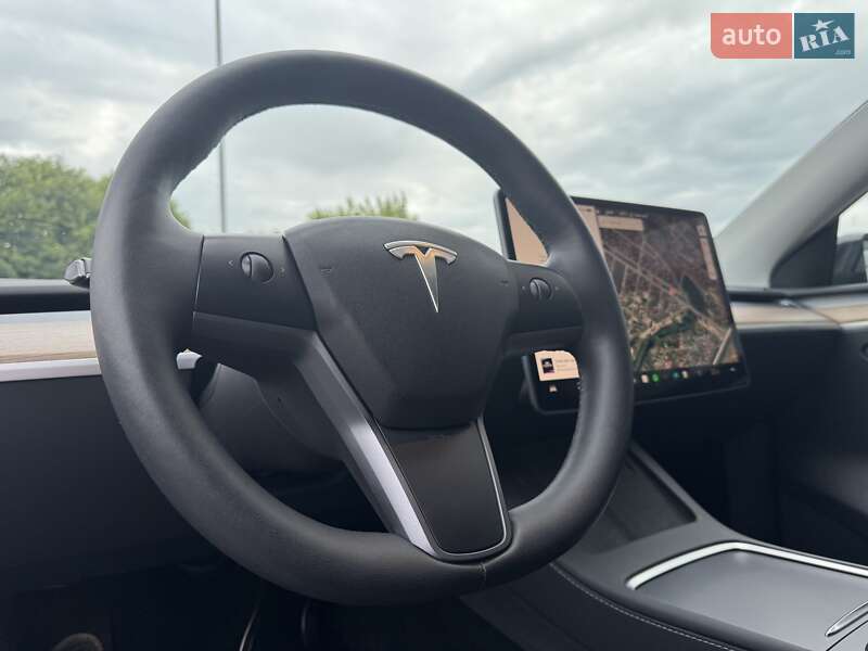 Внедорожник / Кроссовер Tesla Model Y 2023 в Виннице