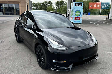 Позашляховик / Кросовер Tesla Model Y 2023 в 