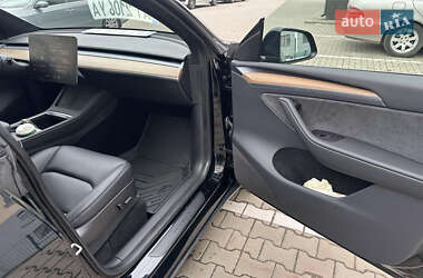 Внедорожник / Кроссовер Tesla Model Y 2022 в 