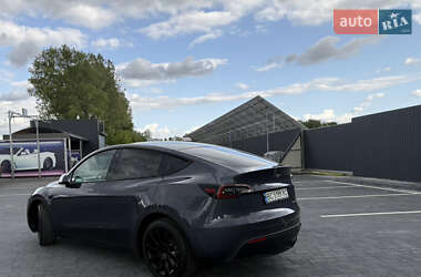 Внедорожник / Кроссовер Tesla Model Y 2023 в 