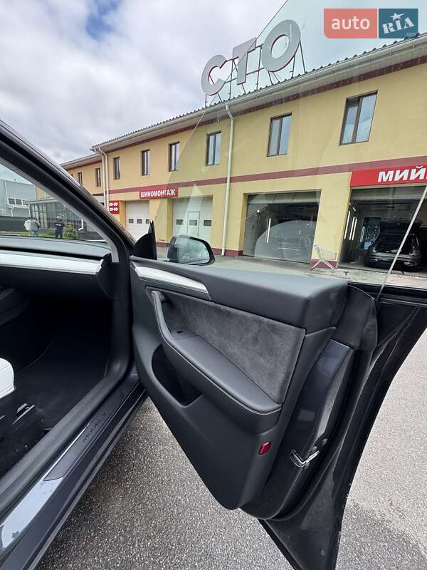 Внедорожник / Кроссовер Tesla Model Y 2023 в Киеве фото 20 Внедорожник / Кроссовер Tesla Model Y 2023 в Киеве