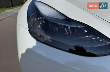 Внедорожник / Кроссовер Tesla Model Y 2024 в 