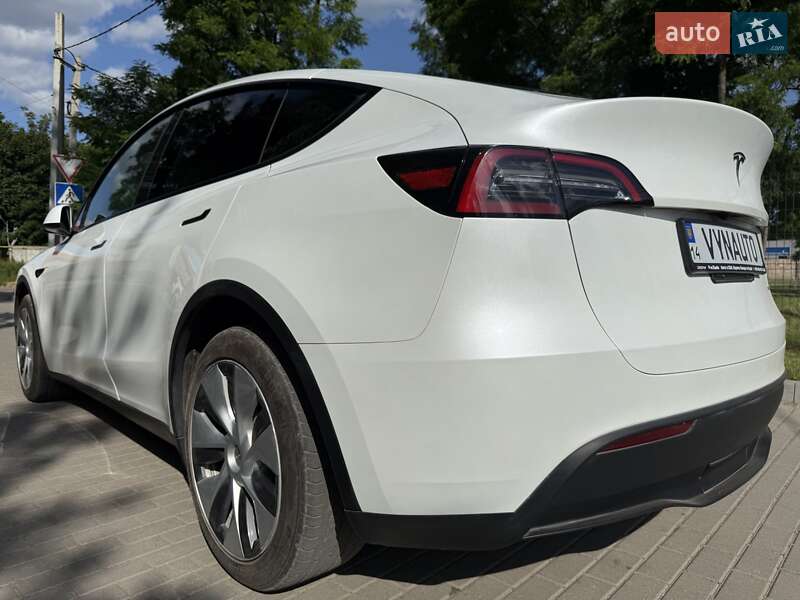Позашляховик / Кросовер Tesla Model Y 2023 в Львові