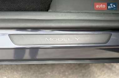 Позашляховик / Кросовер Tesla Model Y 2023 в 