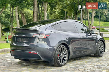 Внедорожник / Кроссовер Tesla Model Y 2024 в 