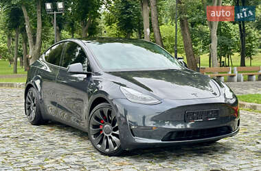 Внедорожник / Кроссовер Tesla Model Y 2024 в 