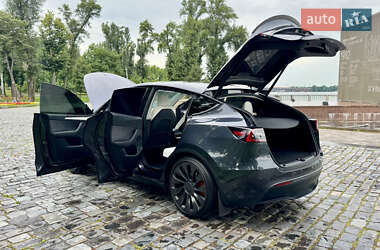 Внедорожник / Кроссовер Tesla Model Y 2024 в 