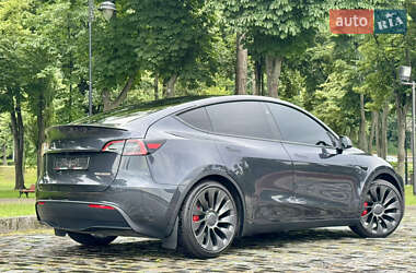 Внедорожник / Кроссовер Tesla Model Y 2024 в 