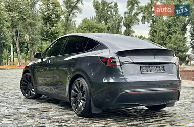Внедорожник / Кроссовер Tesla Model Y 2024 в 
