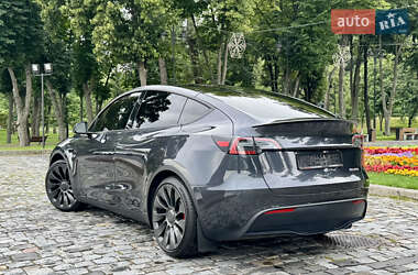 Внедорожник / Кроссовер Tesla Model Y 2024 в 