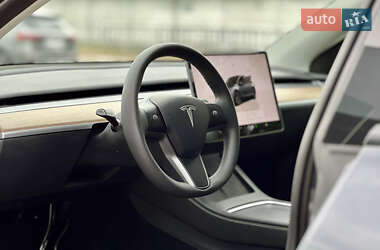 Внедорожник / Кроссовер Tesla Model Y 2024 в 