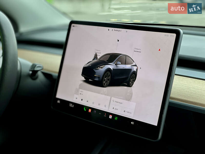 Внедорожник / Кроссовер Tesla Model Y 2024 в Киеве