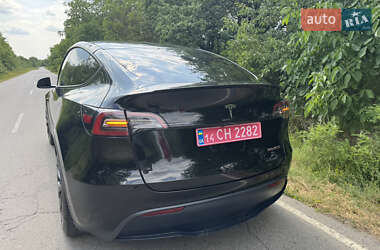Внедорожник / Кроссовер Tesla Model Y 2021 в 
