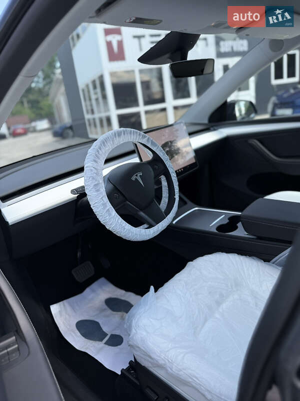 Позашляховик / Кросовер Tesla Model Y 2024 в Вінниці