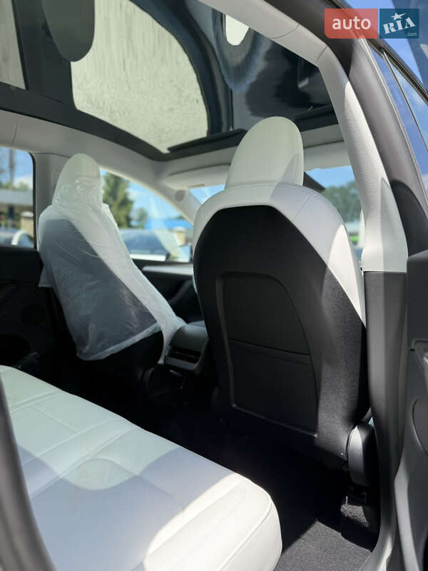 Позашляховик / Кросовер Tesla Model Y 2024 в Вінниці
