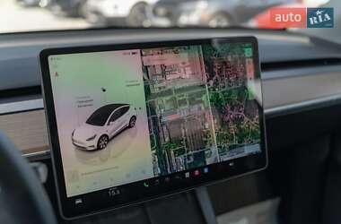 Позашляховик / Кросовер Tesla Model Y 2022 в 