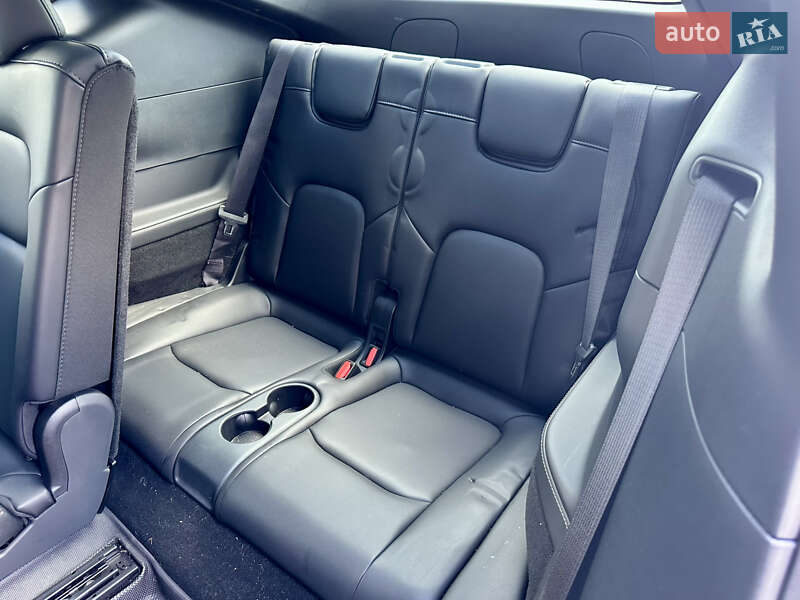 Внедорожник / Кроссовер Tesla Model Y 2023 в Киеве