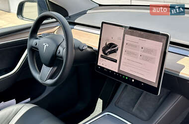 Внедорожник / Кроссовер Tesla Model Y 2023 в 