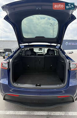 Внедорожник / Кроссовер Tesla Model Y 2024 в 