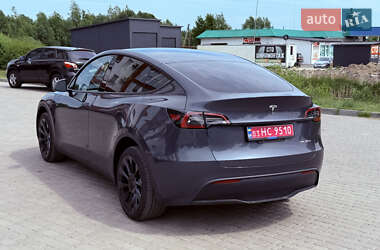Внедорожник / Кроссовер Tesla Model Y 2022 в 